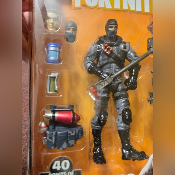 Fornite Havoc Figurine In Box With Broken Seal - Picture 2 of 6